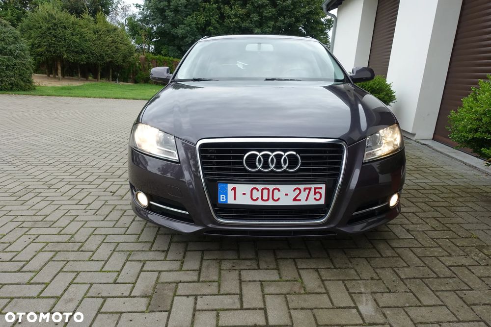 Audi A3 Sportback 1.6 TDI DPF Ambition - 8