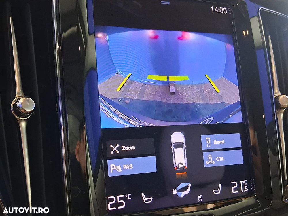 Volvo XC 60 B4 MHEV AT8 AWD Inscription - 24