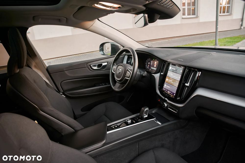 Volvo XC 60 B4 D Geartronic Momentum Pro - 30