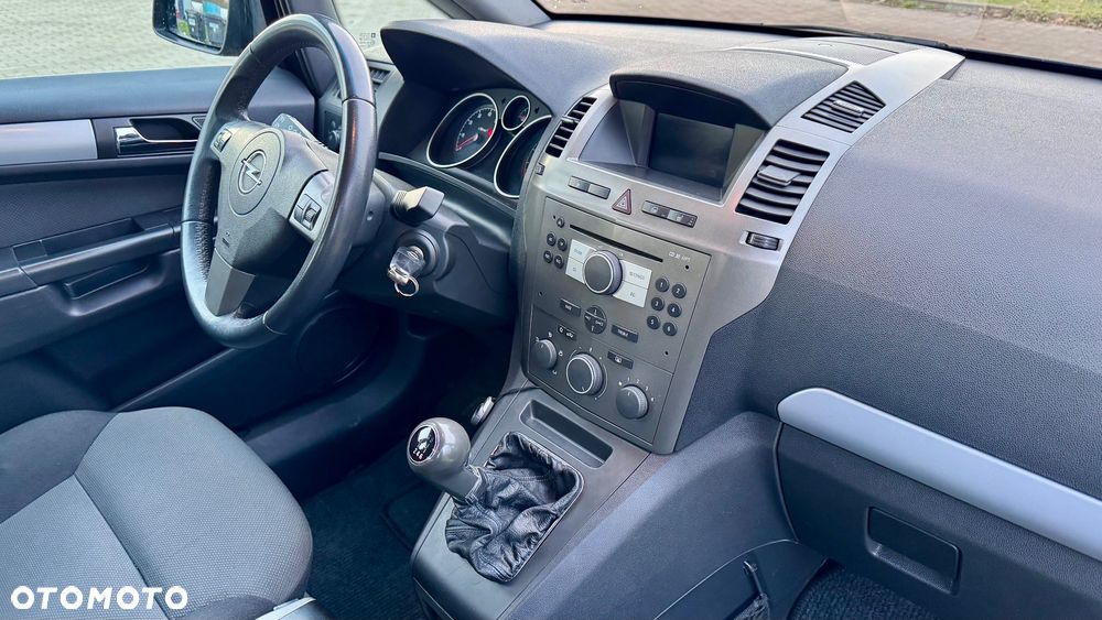 Opel Zafira 2.2 Elegance - 11