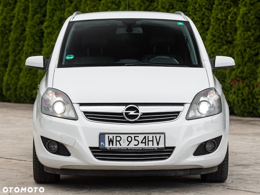 Opel Zafira - 11