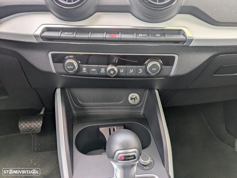 Audi Q2 2.0 TDI Design S tronic quattro - 15