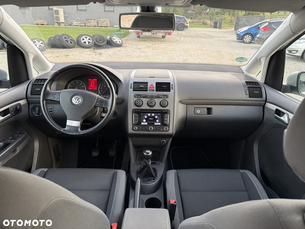 Volkswagen Touran 1.6 Freestyle - 27