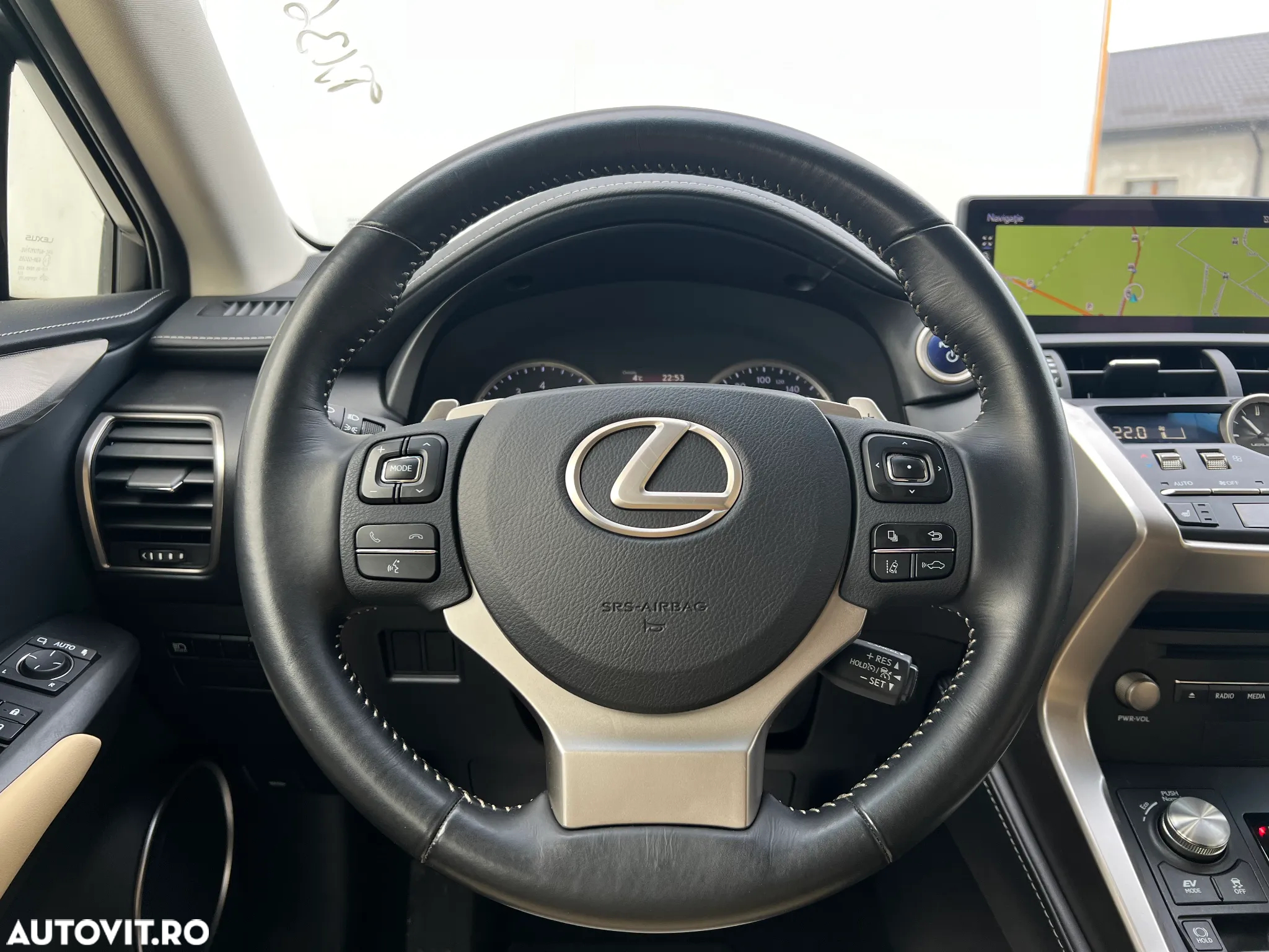 Lexus Seria NX - 17