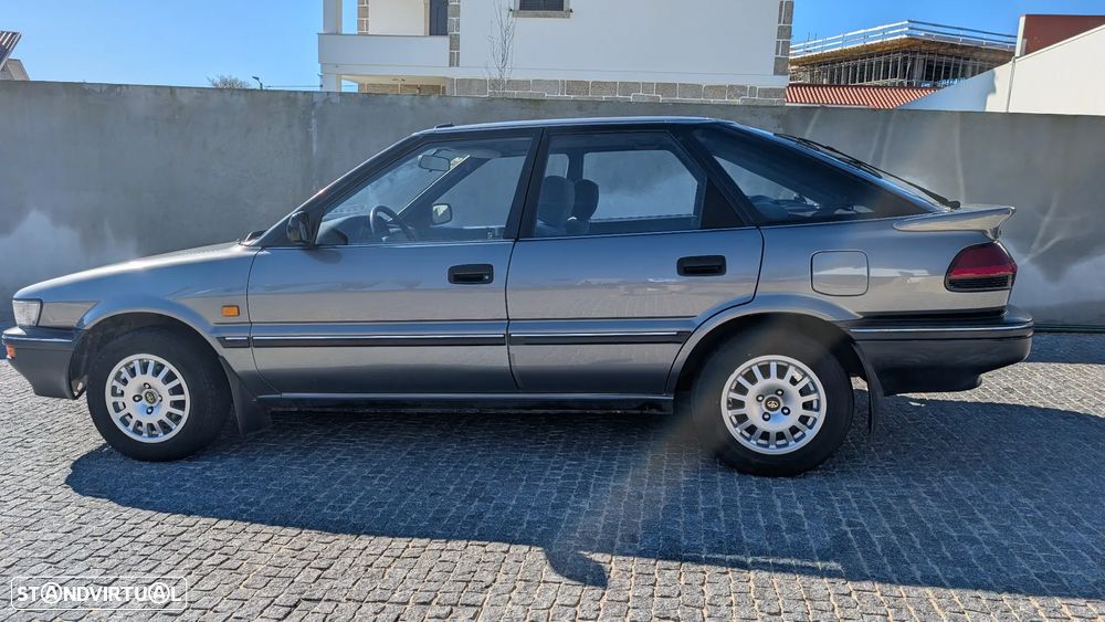 Toyota Corolla Liftback 1.3 - 4