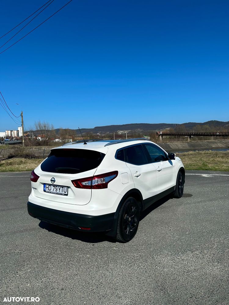 Nissan Qashqai 1.6 DCI Xtronic TEKNA - 3