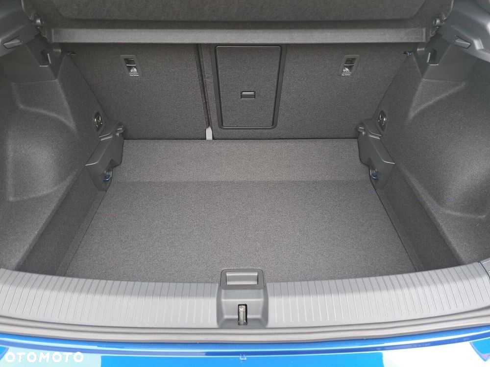 Volkswagen T-Roc - 17