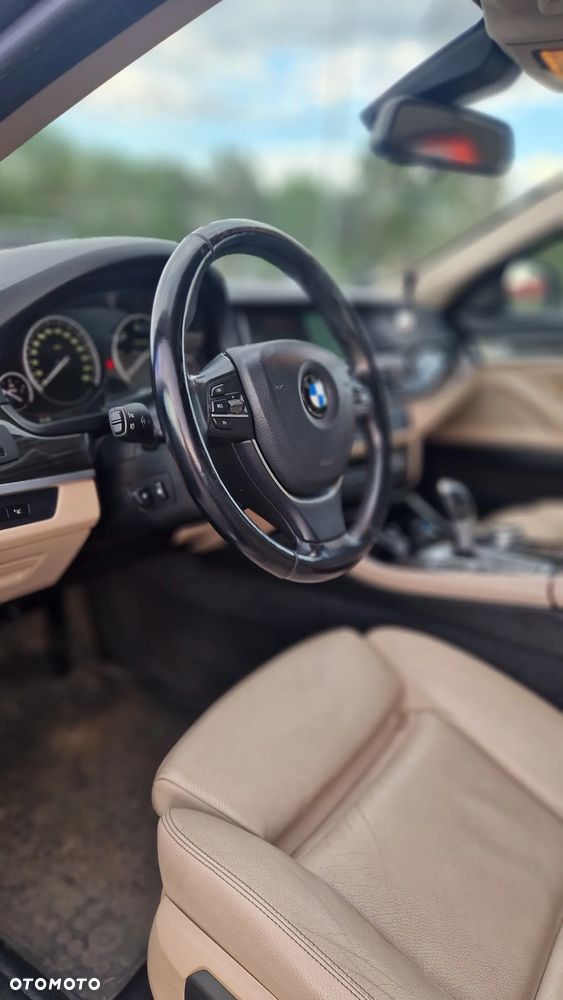 BMW Seria 5 530d xDrive Luxury Line - 15