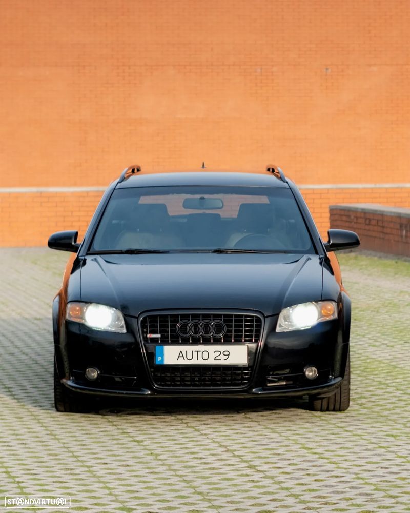 Audi A4 Avant 2.0 TDi S-line - 4