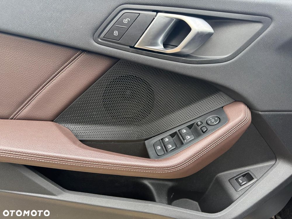 BMW Seria 1 118i Luxury Line - 22