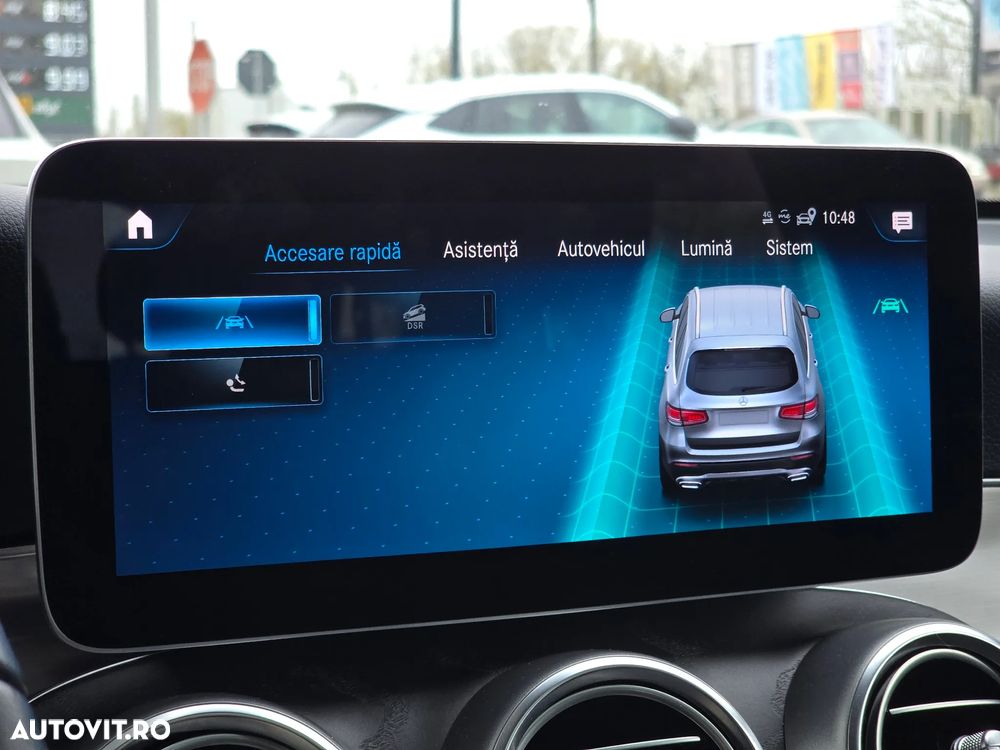 Mercedes-Benz GLC - 32