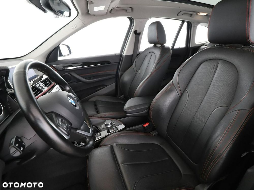 BMW X1 xDrive18d Sport Line - 14
