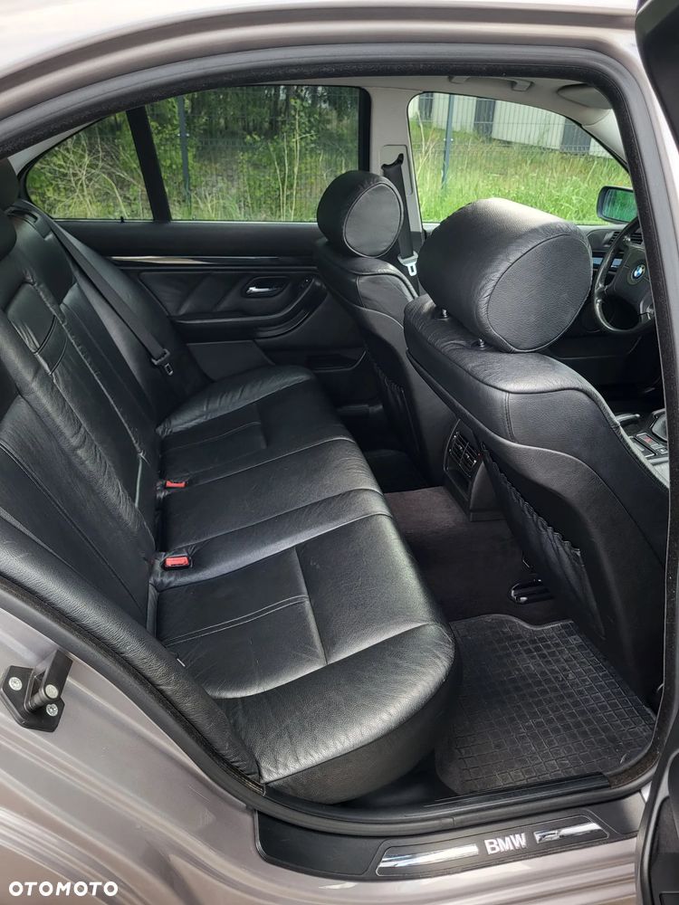 BMW Seria 5 - 15