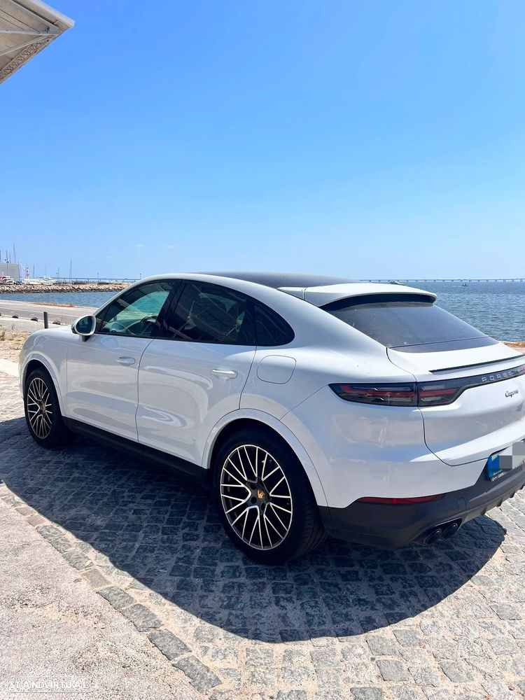 Porsche Cayenne Coupé E-Hybrid - 3