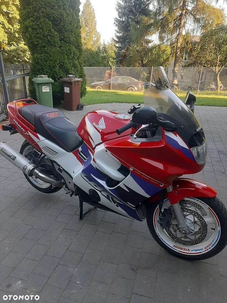 Honda CBR - 7