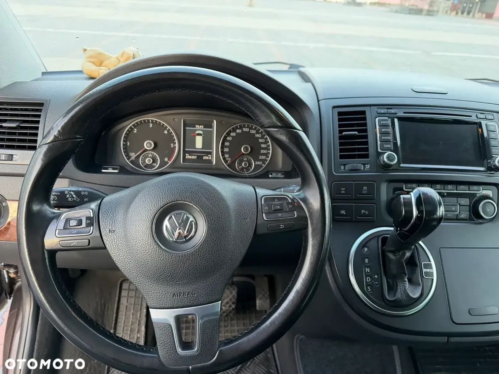 Volkswagen Multivan - 18