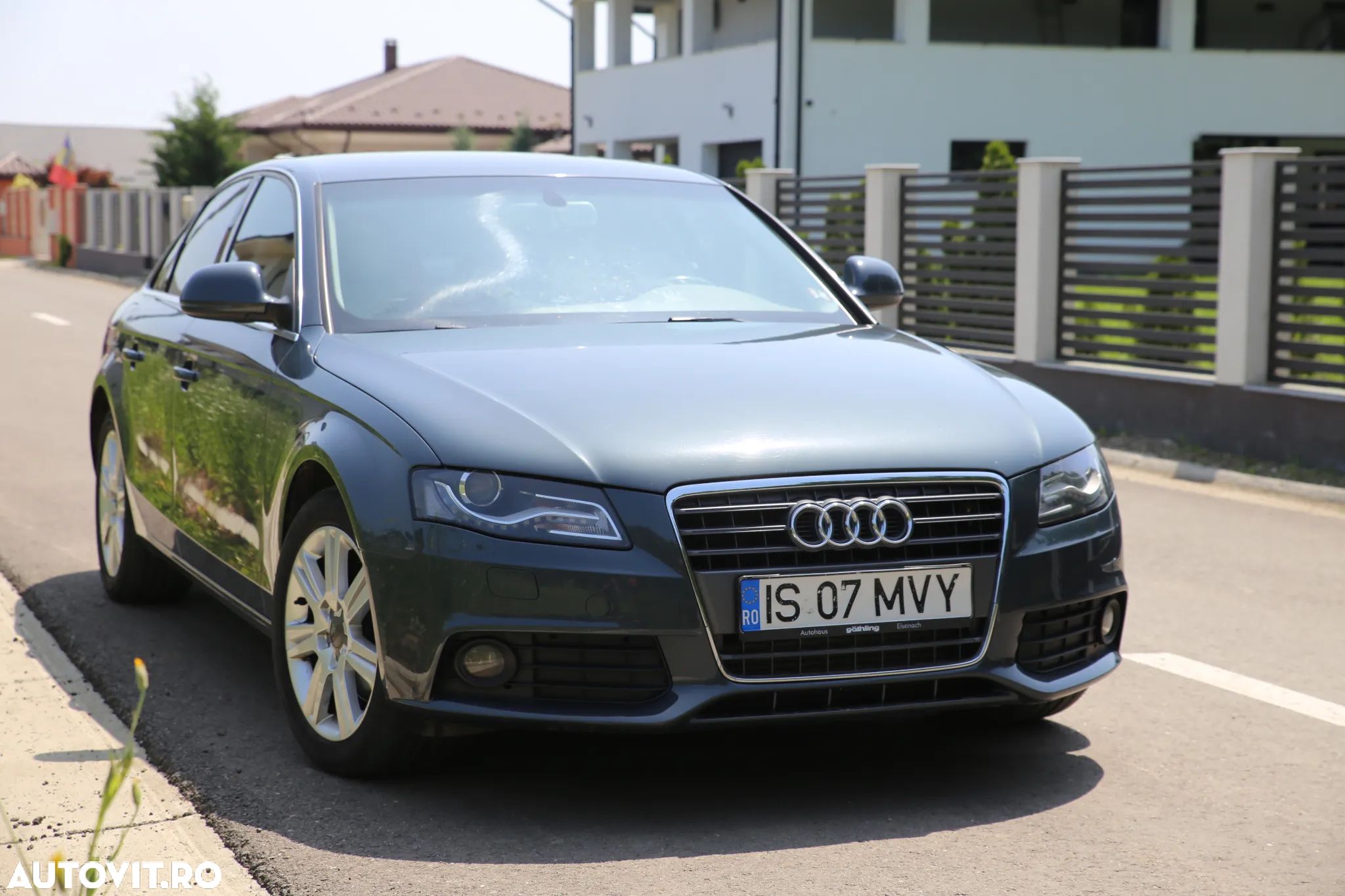 Audi A4 - 1