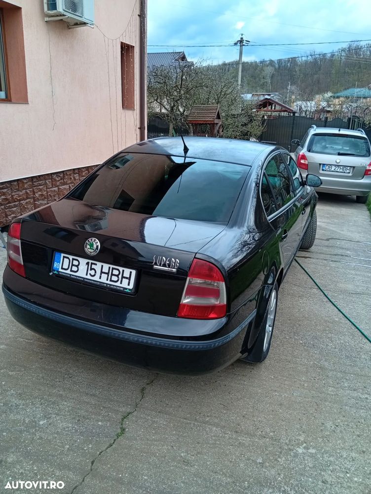 Skoda Superb 1.9TD Avantgarde - 2