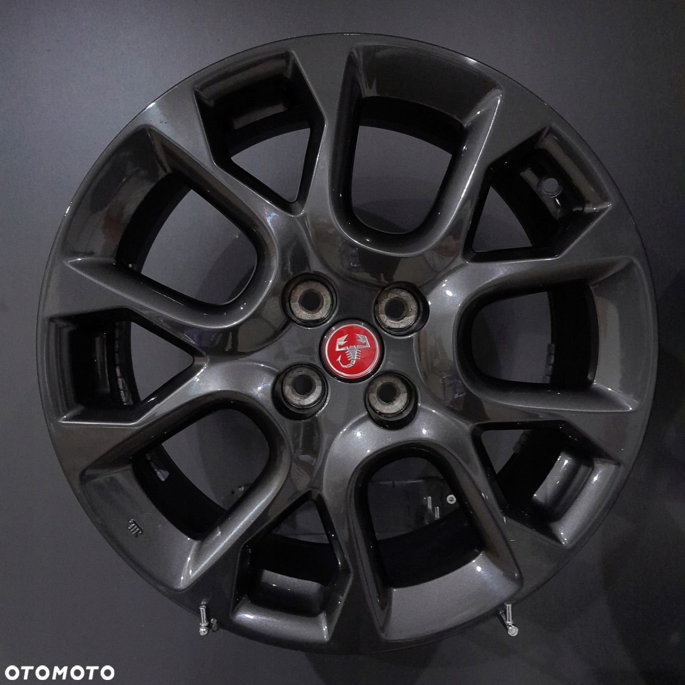 Felgi 17 4x98 Fiat 500 Abarth OE F11581-13 - 5