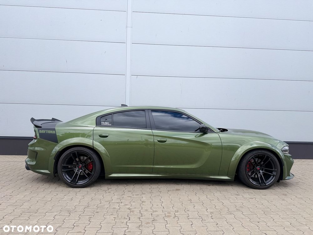 Dodge Charger 5.7 R/T Daytona - 16