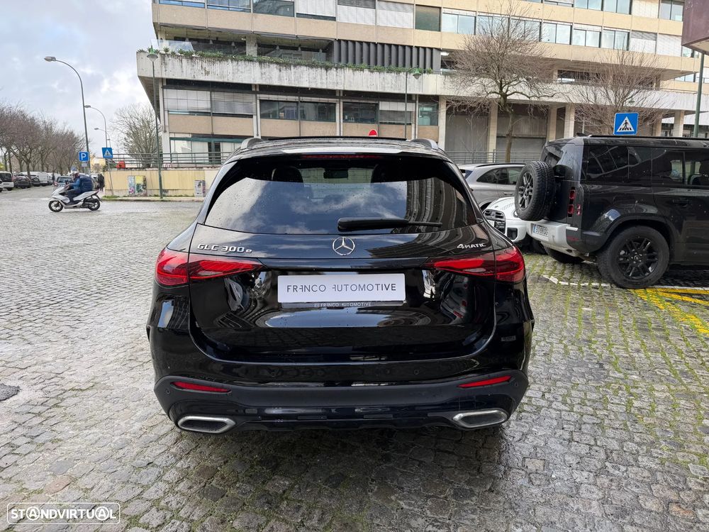 Mercedes-Benz GLC 300 e 4Matic - 4