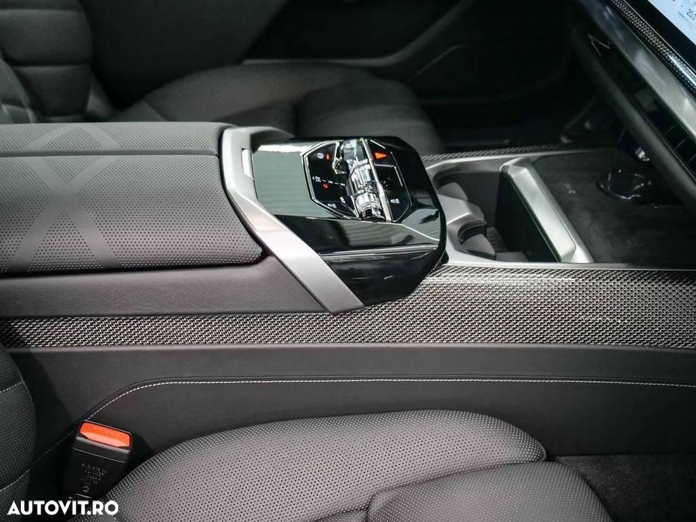 BMW Seria 7 740 xDrive - 15