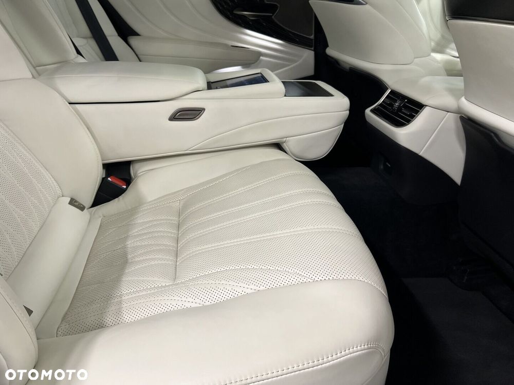 Lexus LS 500h Omotenashi AWD - 14