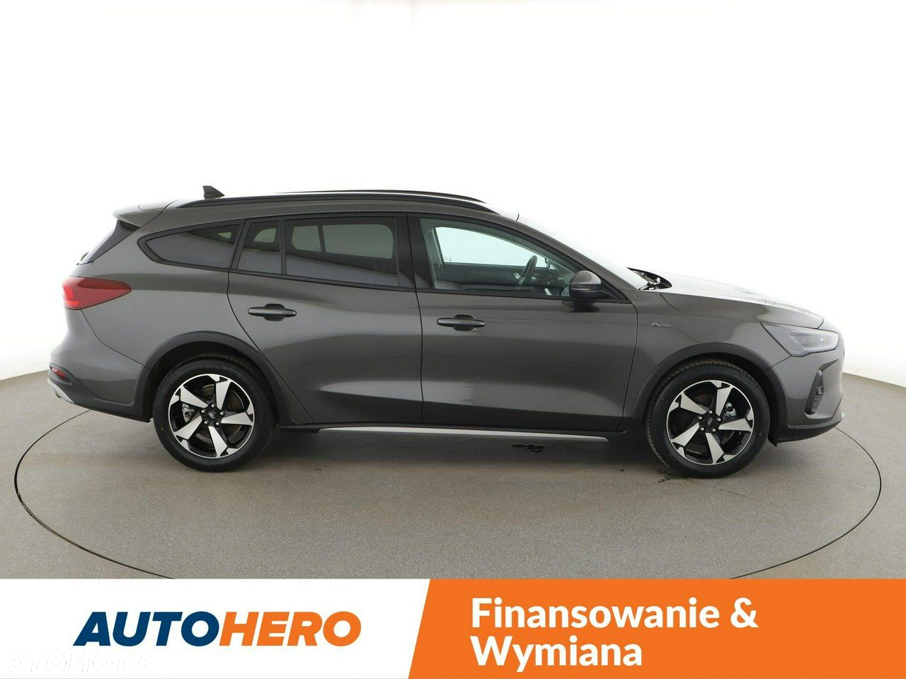 Ford Focus 1.0 EcoBoost Hybrid ACTIVE X - 9