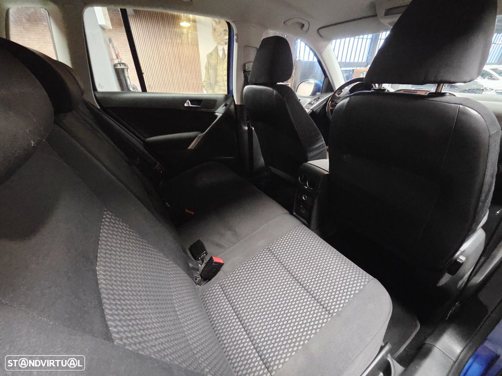 VW Tiguan 2.0 TDI Track 4Motion - 6
