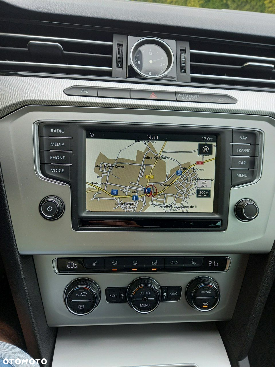 Volkswagen Passat 2.0 TDI BMT Trendline - 35