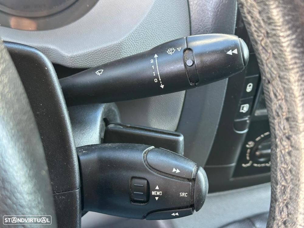 Peugeot Expert 2.0 HDi 3 Lugares - 18