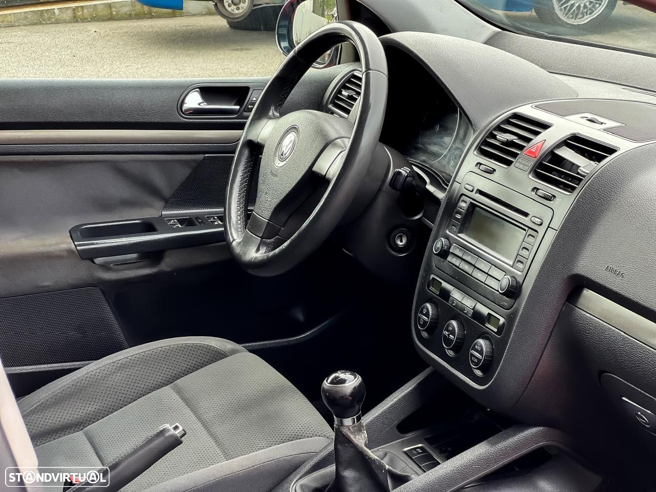 VW Golf - 11