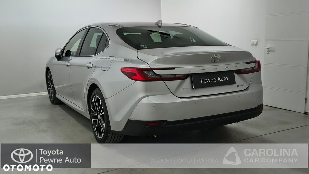Toyota Camry 2024 photo 2
