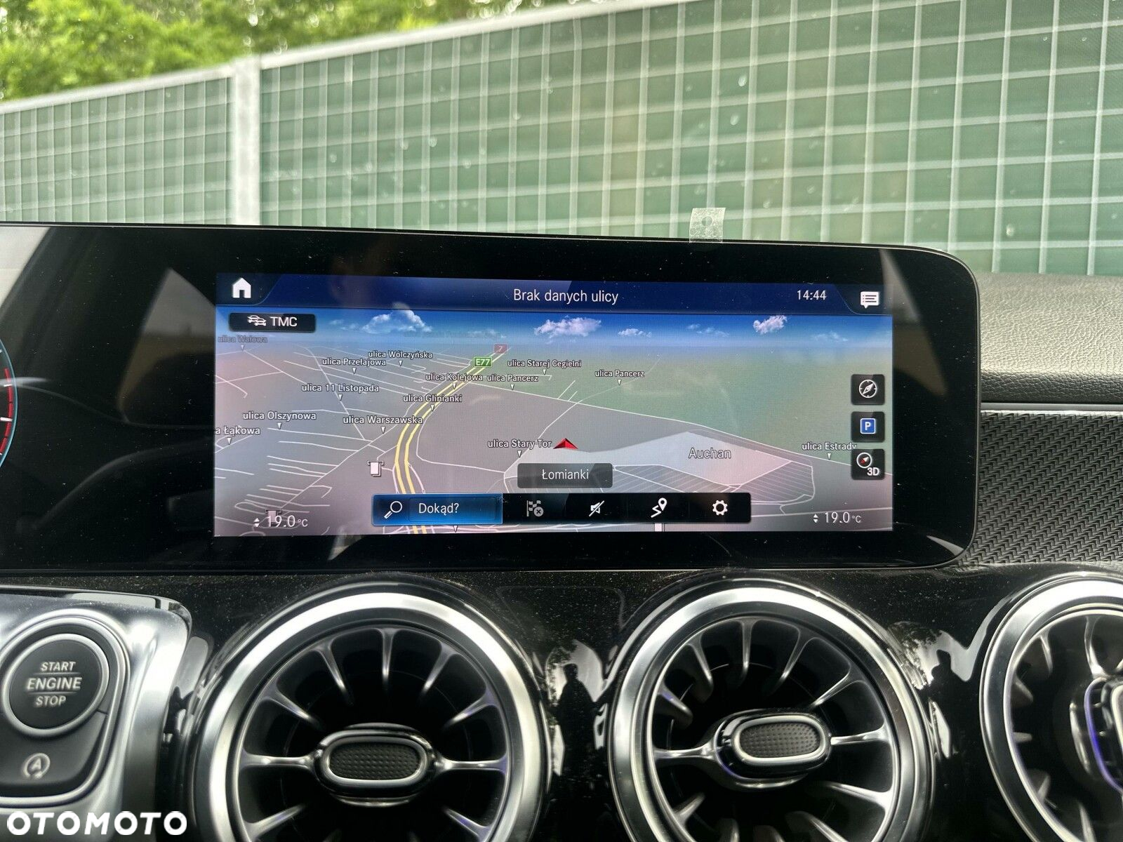 Mercedes-Benz GLB - 23