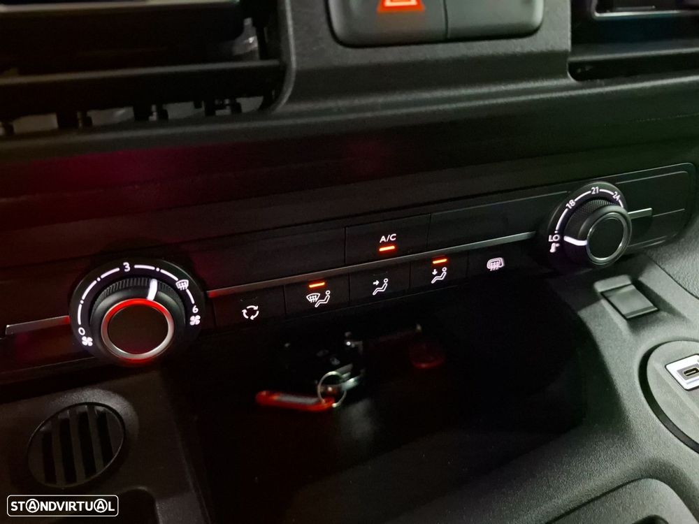 Peugeot e-Partner - 17