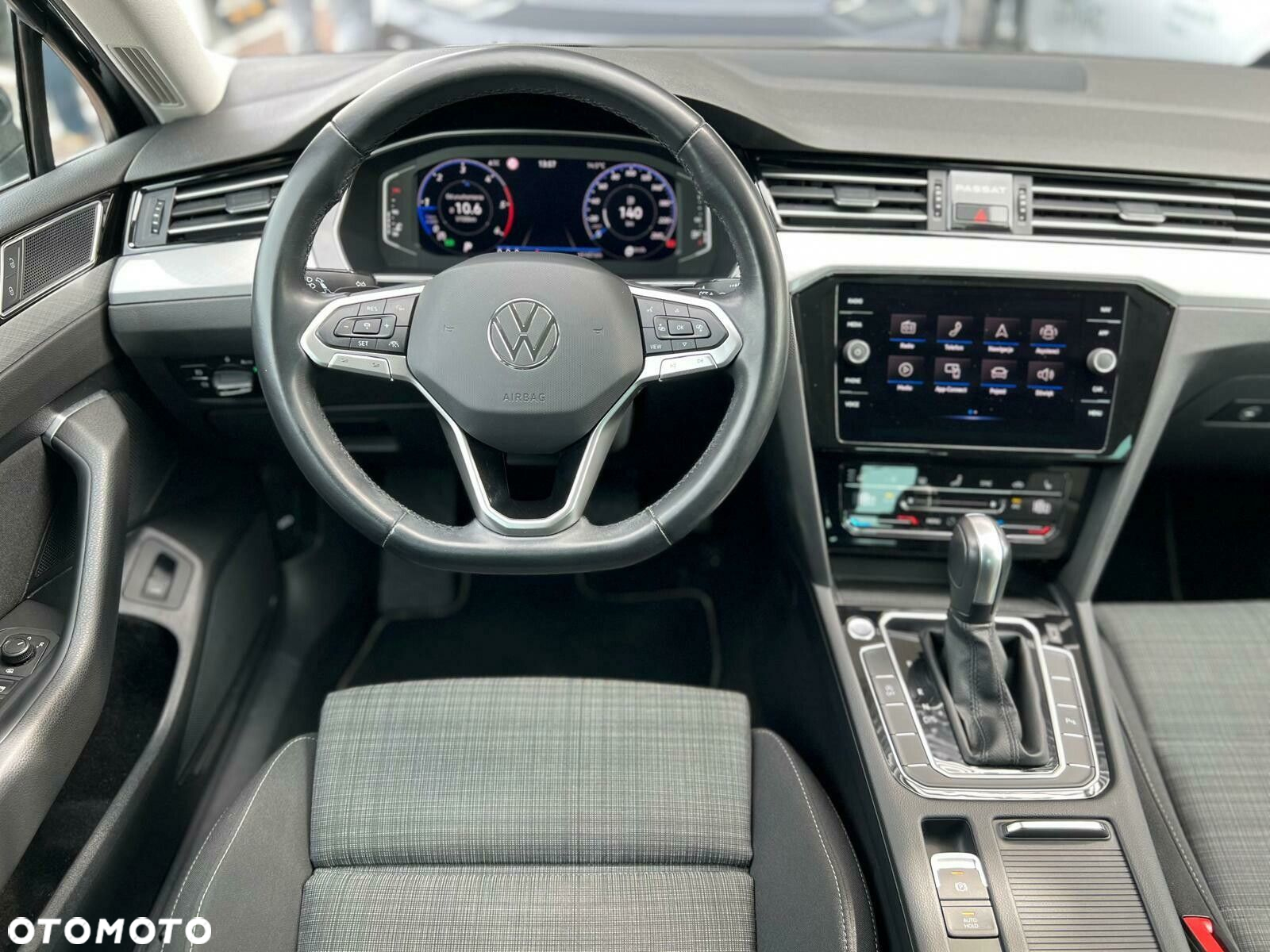 Volkswagen Passat 2.0 TDI EVO Business DSG - 20
