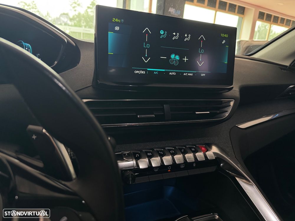 Peugeot 3008 Plug-In Hybrid 225 e-EAT8 Allure Pack - 26