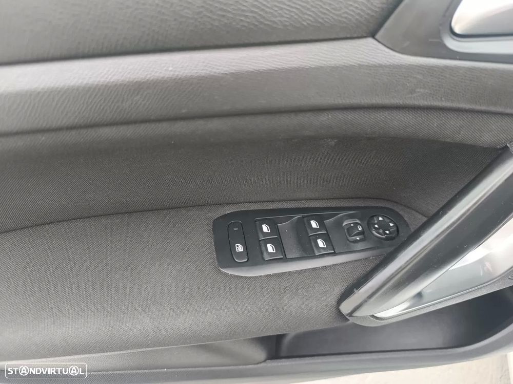 Peugeot 308 SW 1.2 PureTech Style - 20