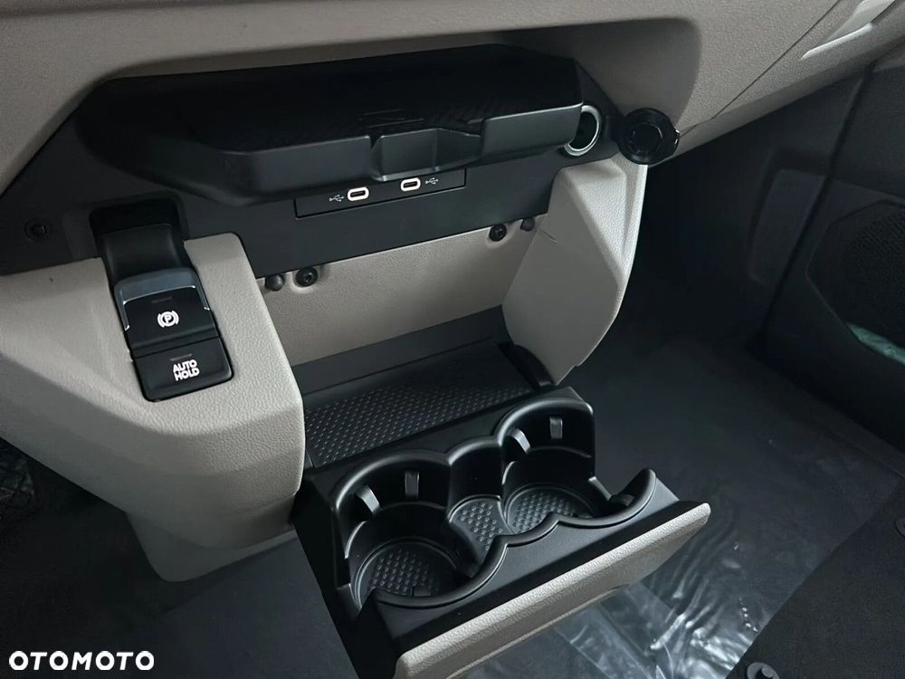 Volkswagen Multivan - 26