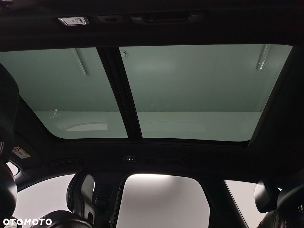 Volvo XC 60 D4 R-Design - 28