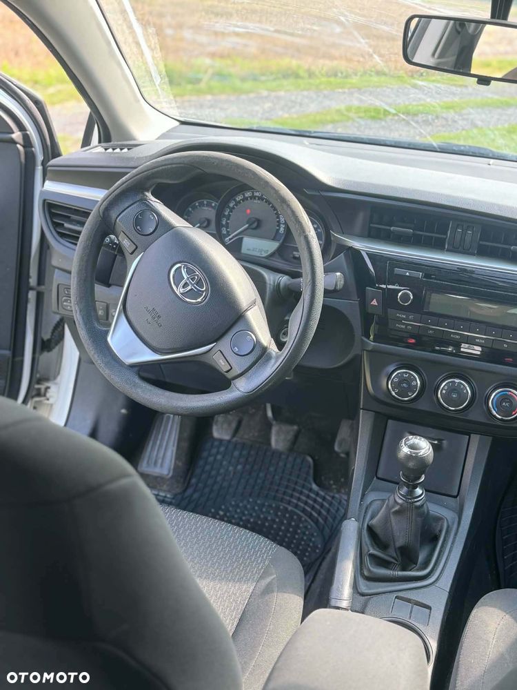 Toyota Corolla 1.4 D-4D Active EU6 - 3