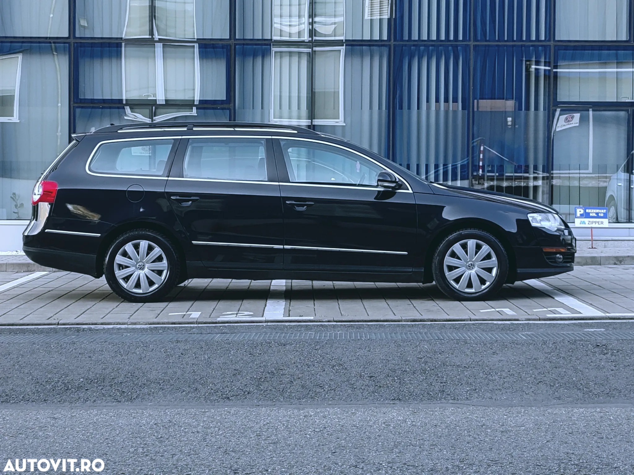 Volkswagen Passat Variant 2.0 TDI DPF DSG Comfortline - 4