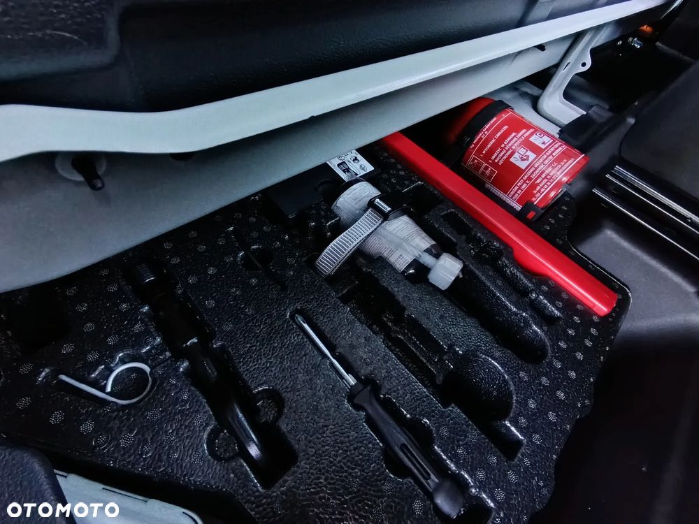 Ford Transit Connect - 35