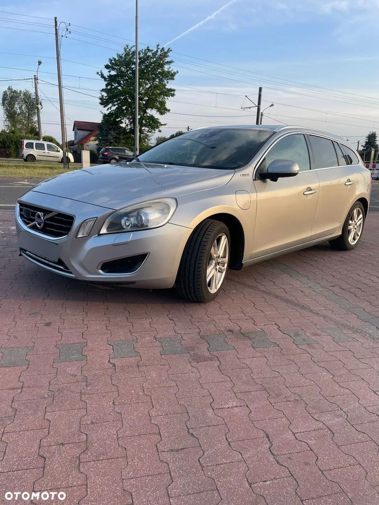 Volvo V60 D5 AWD R-Design Summum - 11