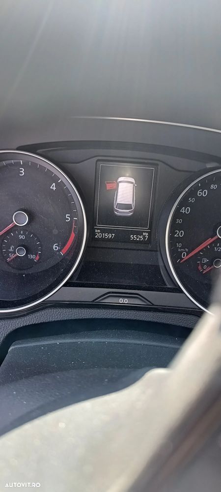 Volkswagen Passat 2.0 TDI DSG Highline - 2