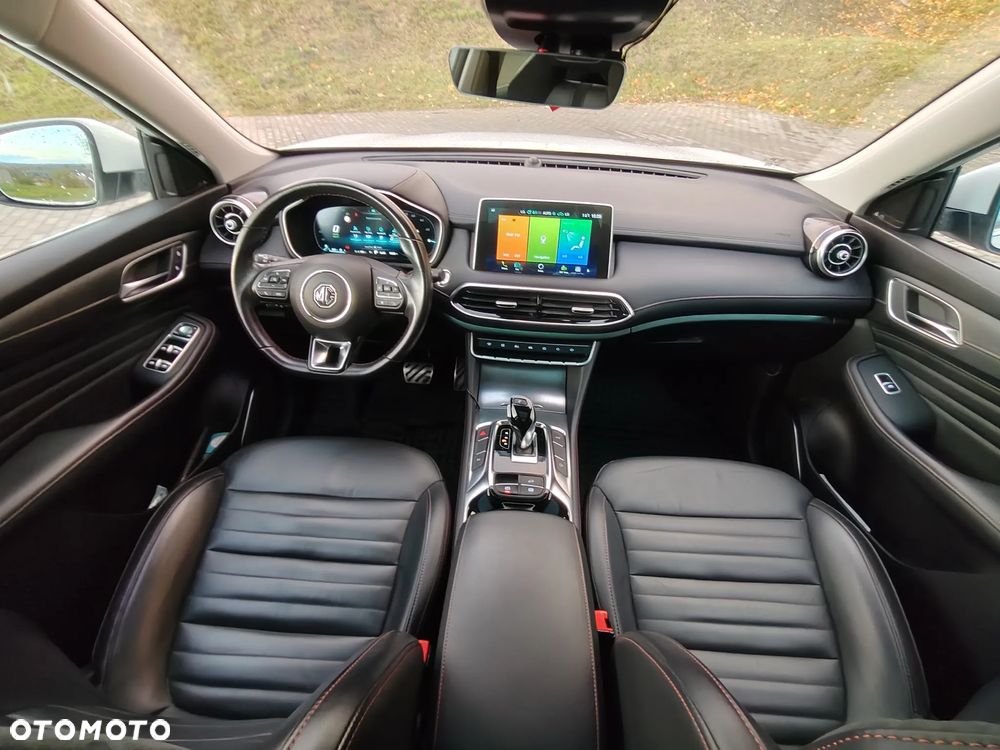 MG EHS PHEV Luxury - 27