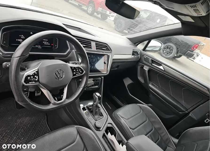 Volkswagen Tiguan - 9
