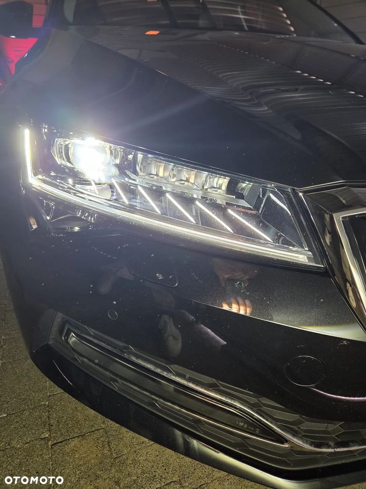 Skoda Superb 2.0 TDI 4x4 DSG Style - 6