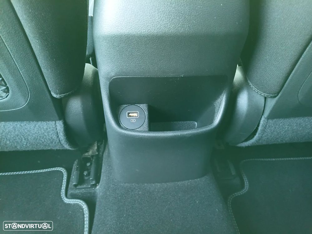 Hyundai Kauai - 13