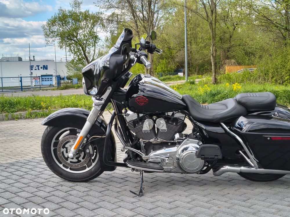 Harley-Davidson Touring Street Glide - 8